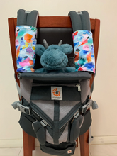 Load image into Gallery viewer, Ergo 360 | Baby Carrier Dribble Pad | Suck Pads | Drool Pad | Teething | Ergobaby carrier | Cool Air Mesh